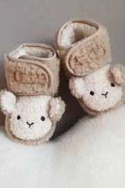 Baby schapen slofjes